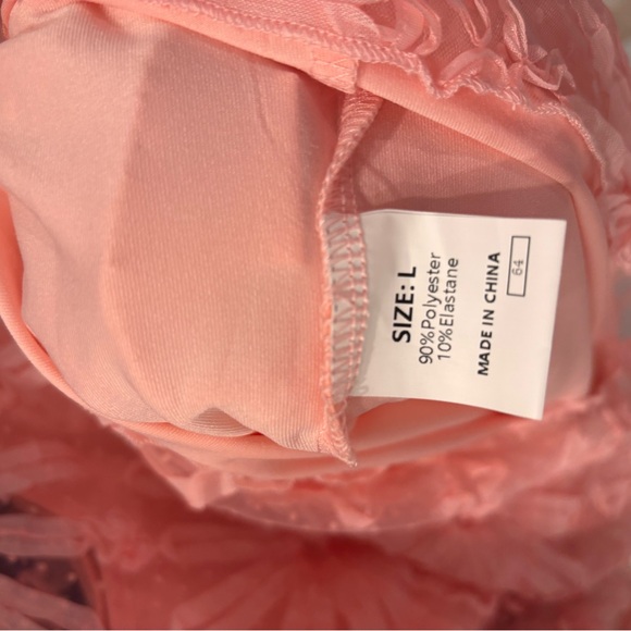 Elegant Dotted Lace Floral Top - Picture 3 of 5